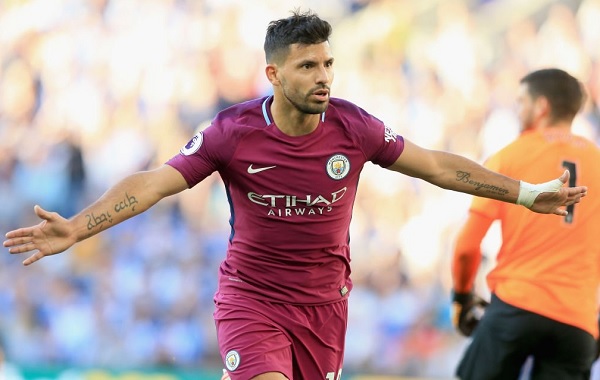 Sergio Aguero scores for Manchester City