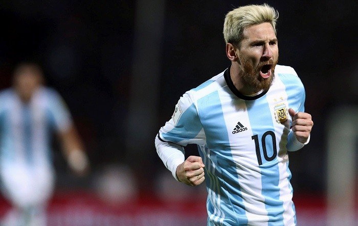 Messi goal Argentina vs Uruguay